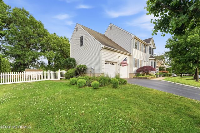 19 Gregory Street, Hazlet, NJ 07730