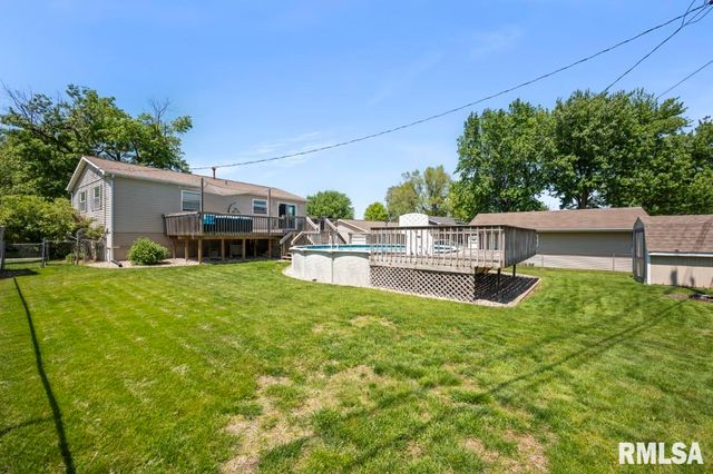 252 BRIARGATE Road, Washington, IL 61571
