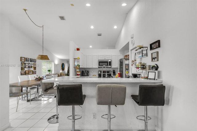 1509 Sunset Way, Weston, FL 33327