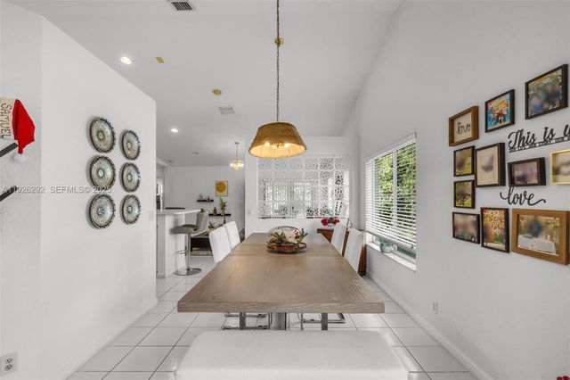 1509 Sunset Way, Weston, FL 33327