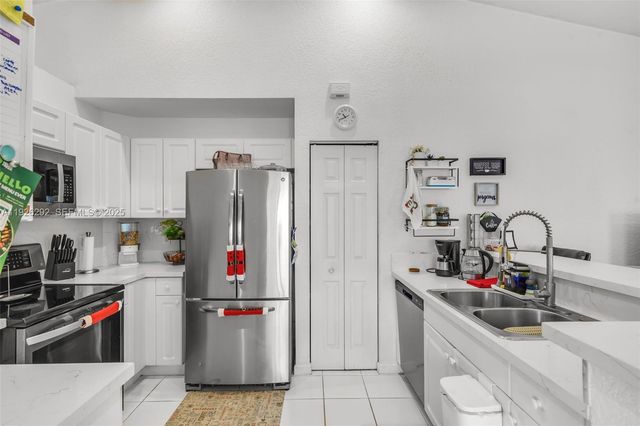 1509 Sunset Way, Weston, FL 33327