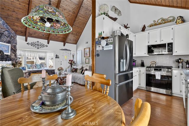 1127 Yukon, Lake Arrowhead, CA 92352