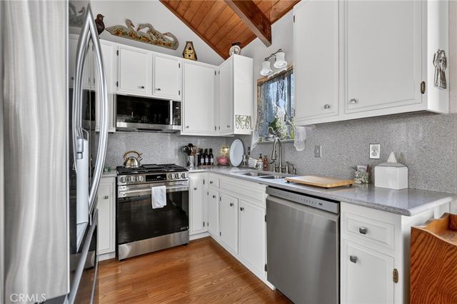 1127 Yukon, Lake Arrowhead, CA 92352