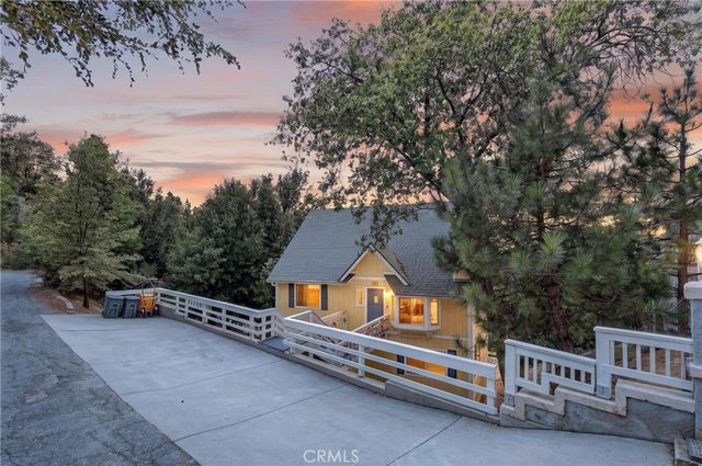 1127 Yukon, Lake Arrowhead, CA 92352