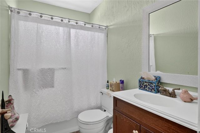 1127 Yukon, Lake Arrowhead, CA 92352