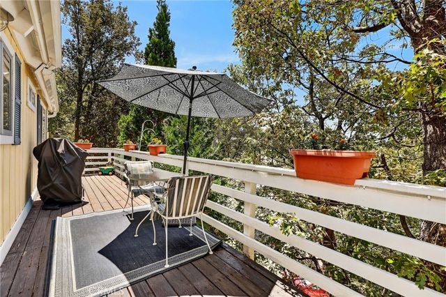 1127 Yukon, Lake Arrowhead, CA 92352