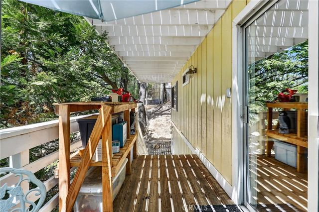 1127 Yukon, Lake Arrowhead, CA 92352