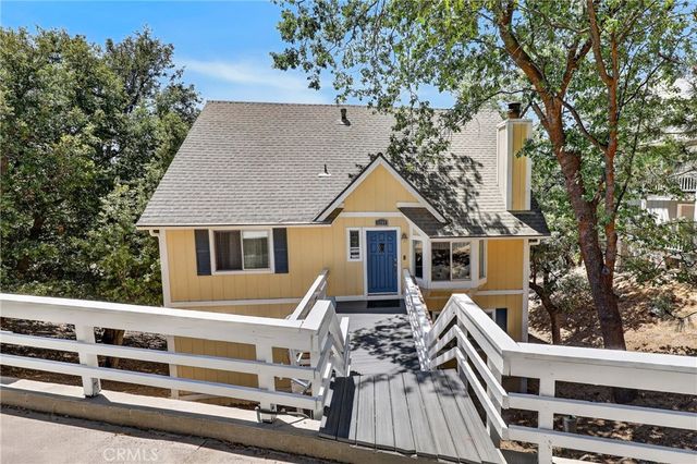 1127 Yukon, Lake Arrowhead, CA 92352