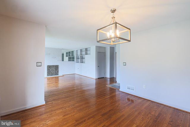 2804 HANSON AVE, Baltimore, MD 21209
