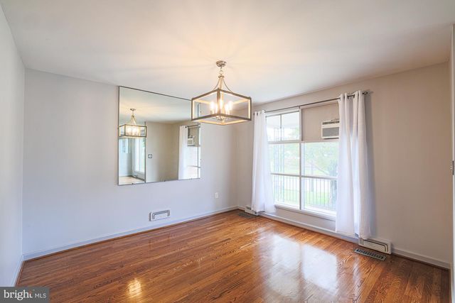 2804 HANSON AVE, Baltimore, MD 21209