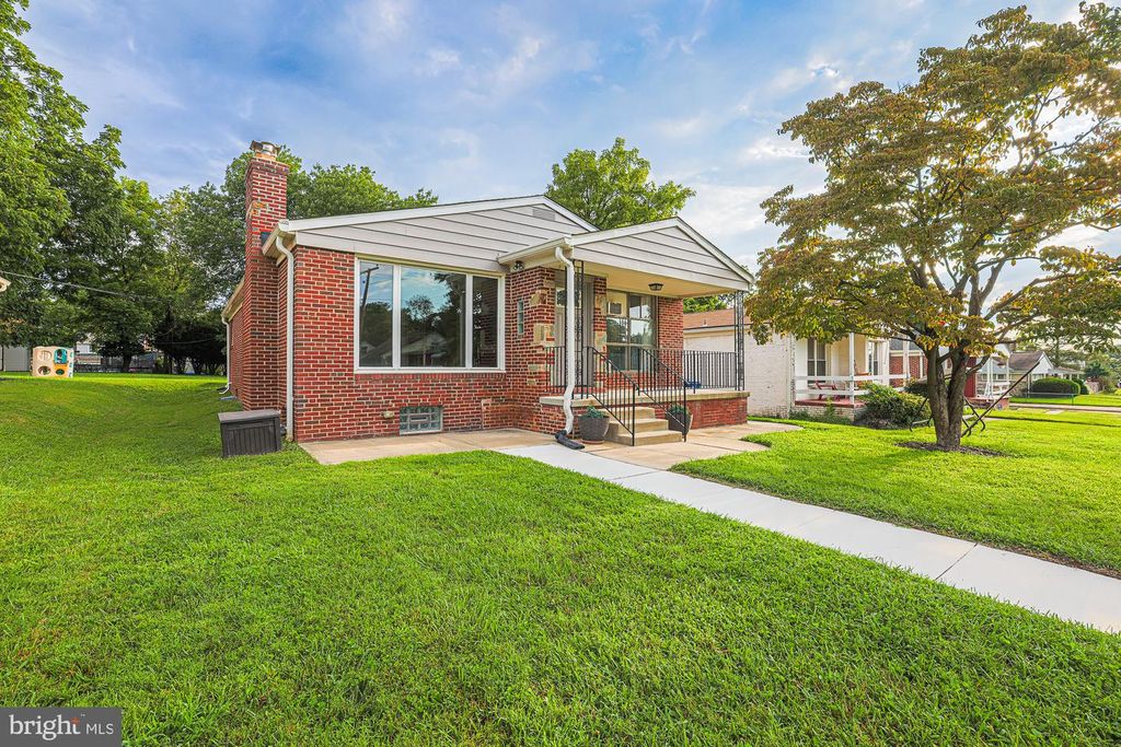 2804 HANSON AVE, Baltimore, MD 21209