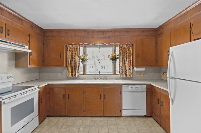 15 Cranberry Street, North Providence, RI 02904