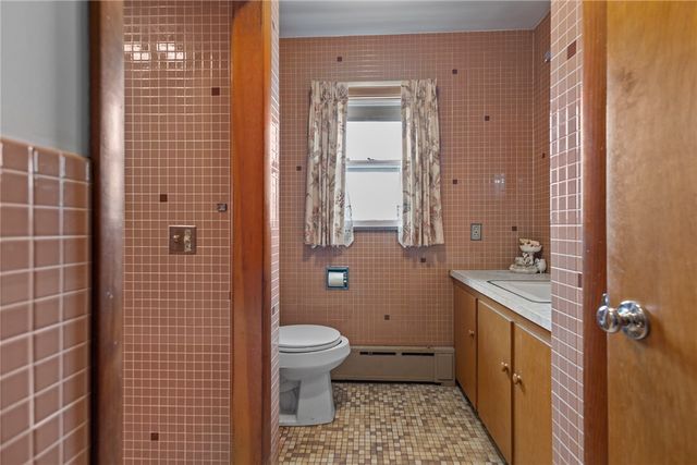 15 Cranberry Street, North Providence, RI 02904