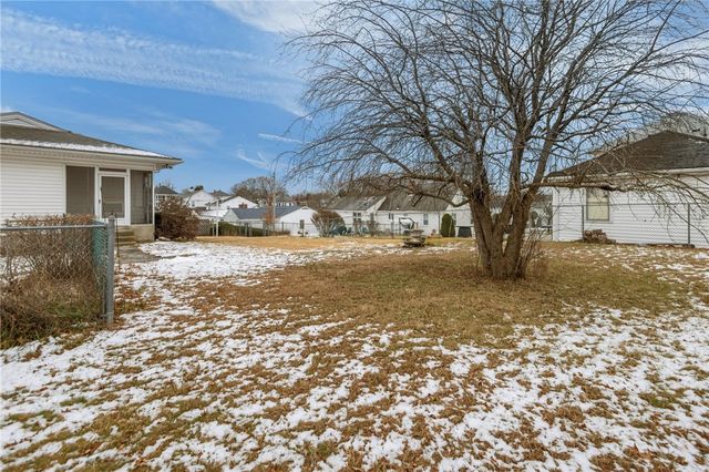 15 Cranberry Street, North Providence, RI 02904