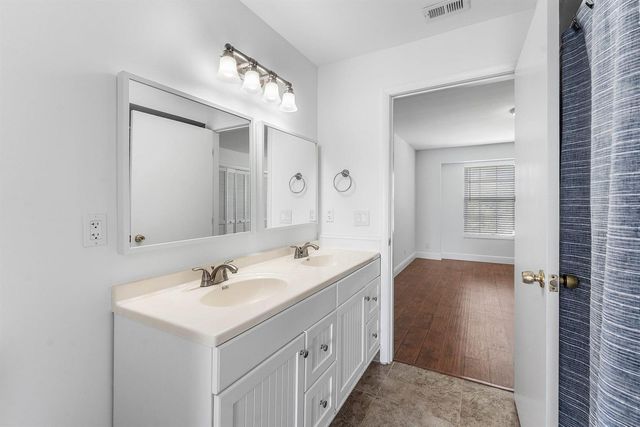 139 ROYAL PINE Circle S, Royal Palm Beach, FL 33411
