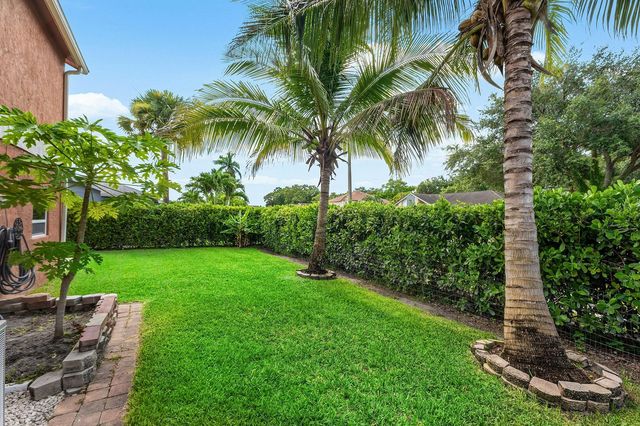 139 ROYAL PINE Circle S, Royal Palm Beach, FL 33411
