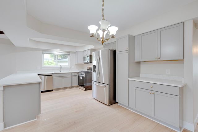 5806 Wedgewood Road, Canton Twp, MI 48187