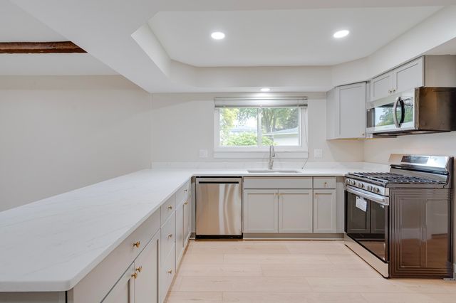 5806 Wedgewood Road, Canton Twp, MI 48187