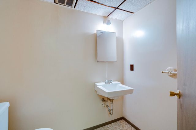 5806 Wedgewood Road, Canton Twp, MI 48187