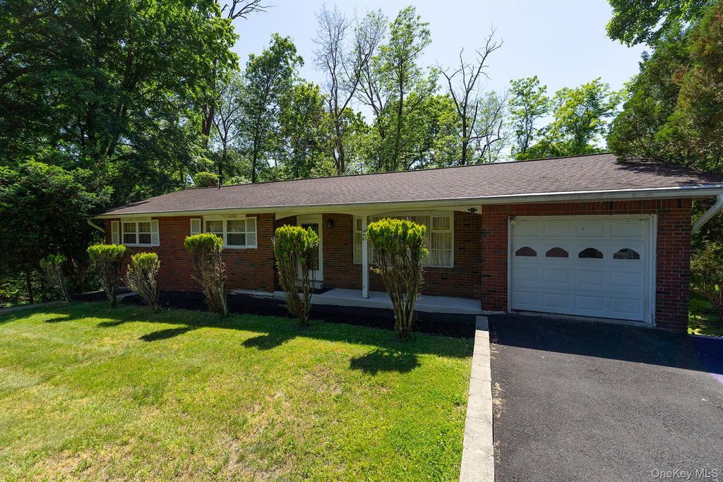 81 Hempstead Road, Spring Valley, NY 10977