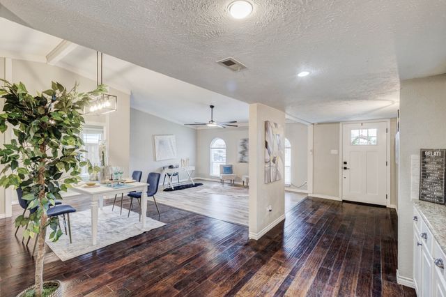 1208 Crestwood Court, Allen, TX 75002