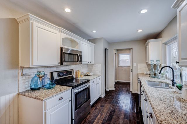 1208 Crestwood Court, Allen, TX 75002