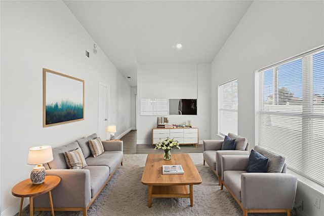 2132 AVON BOULEVARD, Kissimmee, FL 34741