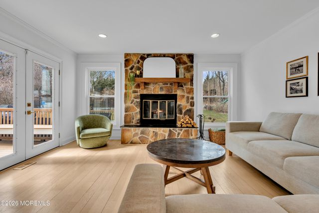 4 Constitution Drive, Leonardo, NJ 07737