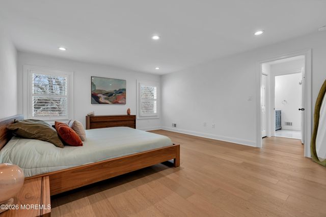 4 Constitution Drive, Leonardo, NJ 07737