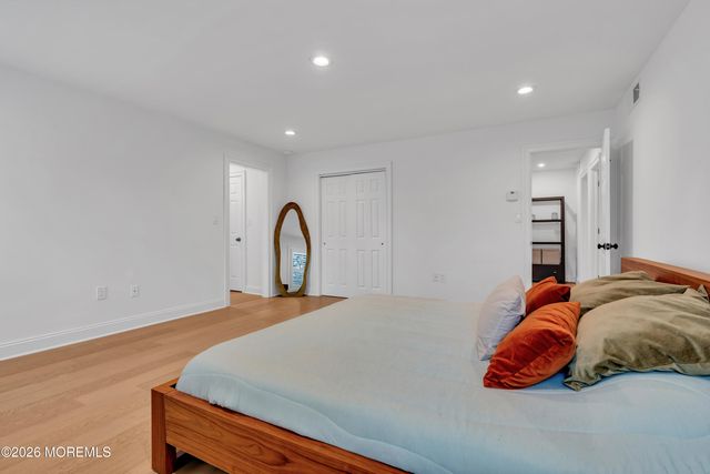 4 Constitution Drive, Leonardo, NJ 07737