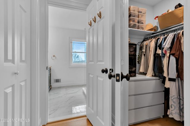 4 Constitution Drive, Leonardo, NJ 07737