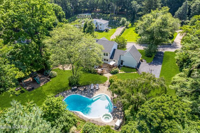 4 Constitution Drive, Leonardo, NJ 07737