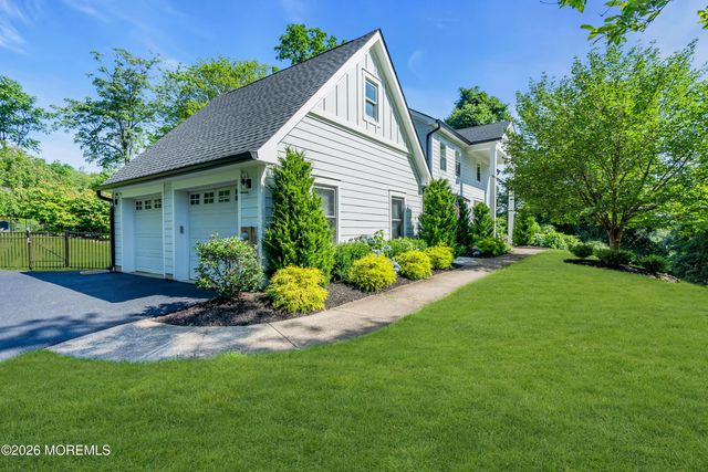4 Constitution Drive, Leonardo, NJ 07737