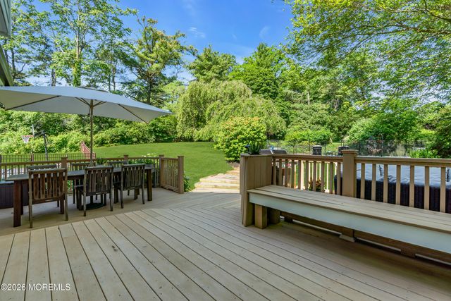 4 Constitution Drive, Leonardo, NJ 07737