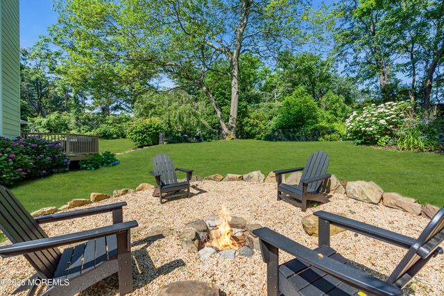 4 Constitution Drive, Leonardo, NJ 07737