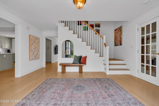 4 Constitution Drive, Leonardo, NJ 07737