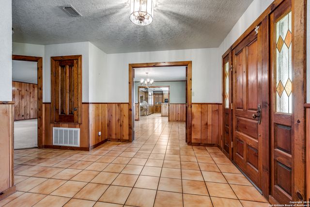 707 Berry Ranch, Pearsall, TX 78061