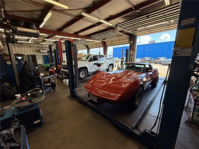 1130 Bowers Avenue NW, New Philadelphia, OH 44663