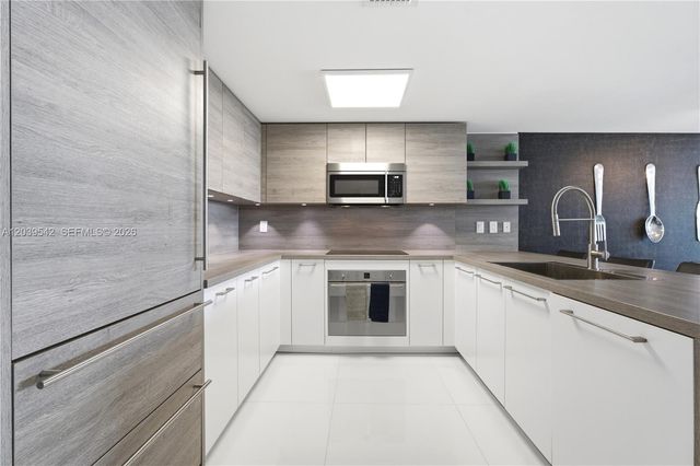 400 Sunny Isles Blvd 1817, Sunny Isles Beach, FL 33160