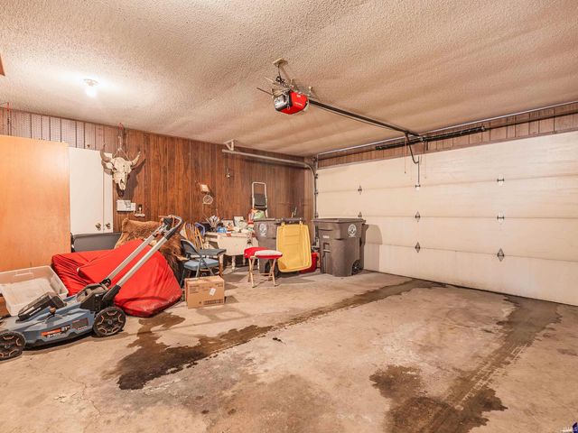 1405 Springbrook Road, Fort Wayne, IN 46825