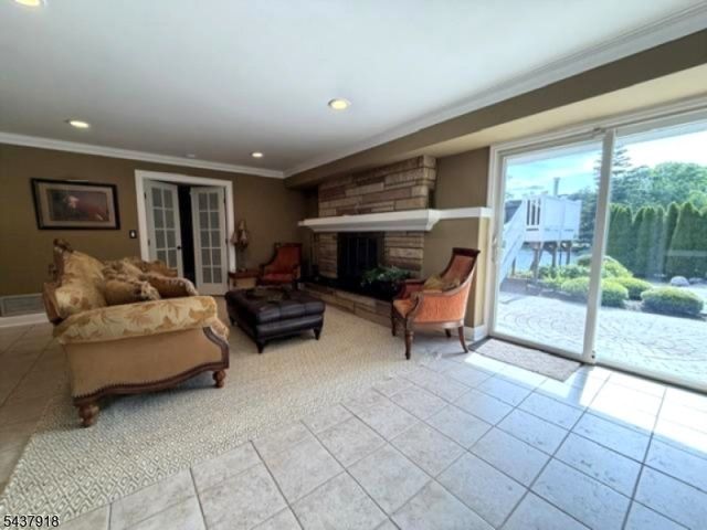 207 High Crest Dr, West Milford Twp., NJ 07480