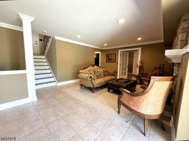 207 High Crest Dr, West Milford Twp., NJ 07480