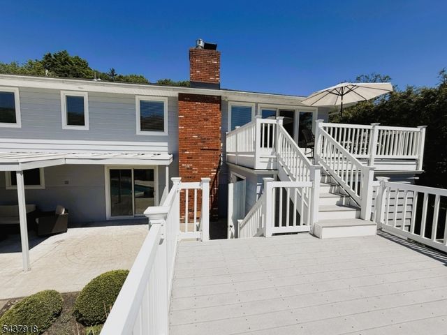 207 High Crest Dr, West Milford Twp., NJ 07480