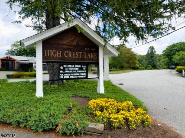 207 High Crest Dr, West Milford Twp., NJ 07480