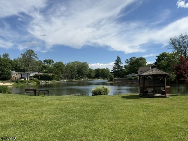 207 High Crest Dr, West Milford Twp., NJ 07480