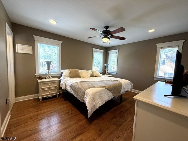207 High Crest Dr, West Milford Twp., NJ 07480
