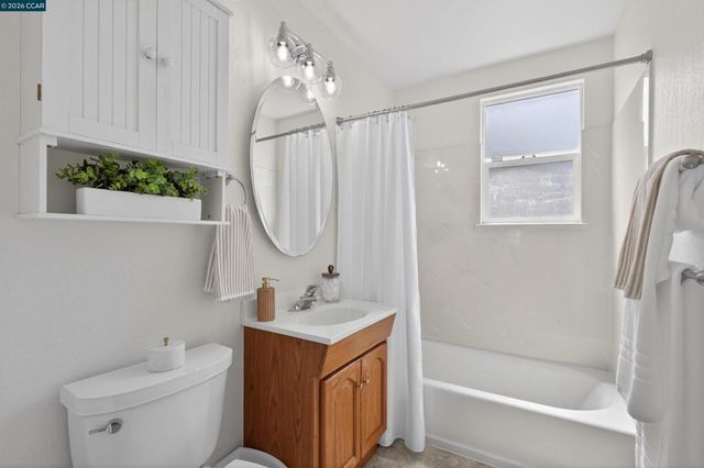 2406 D St, Antioch, CA 94509