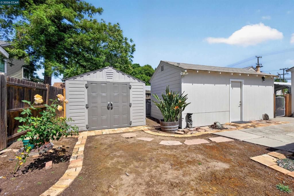 Image 17 of property listing at 2406 D St, Antioch, CA 94509