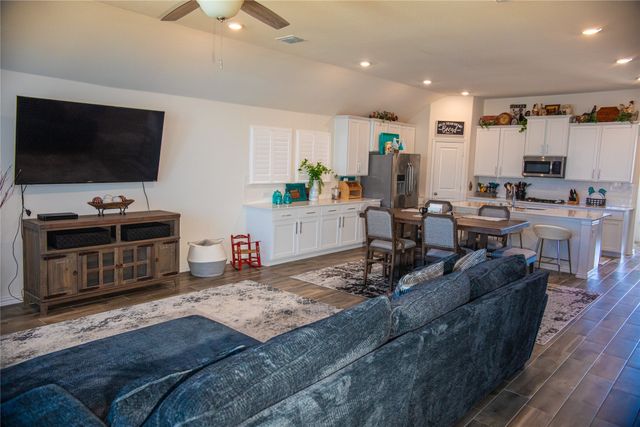 10142 Boswell Drive, Frisco, TX 75035