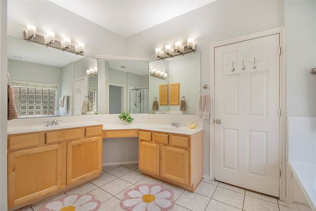 8172 Peacock Lane, Frisco, TX 75035